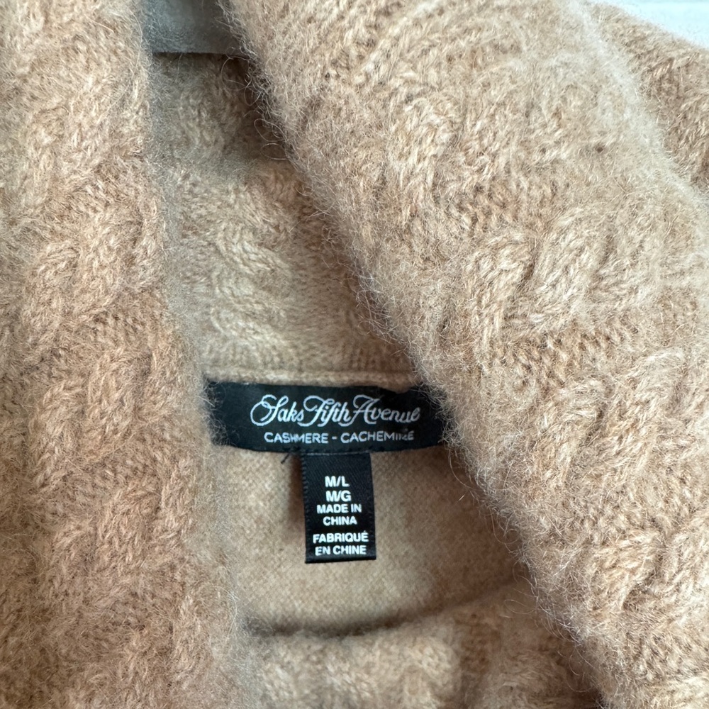 Saks Fifth Avenue Sweater 100% Cashmere Tan with buckle detail Size M/L - Picture 2 of 7